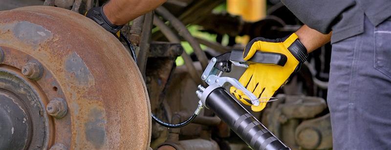 Choosing the Right Grease for Automotive Repair and Maintenance