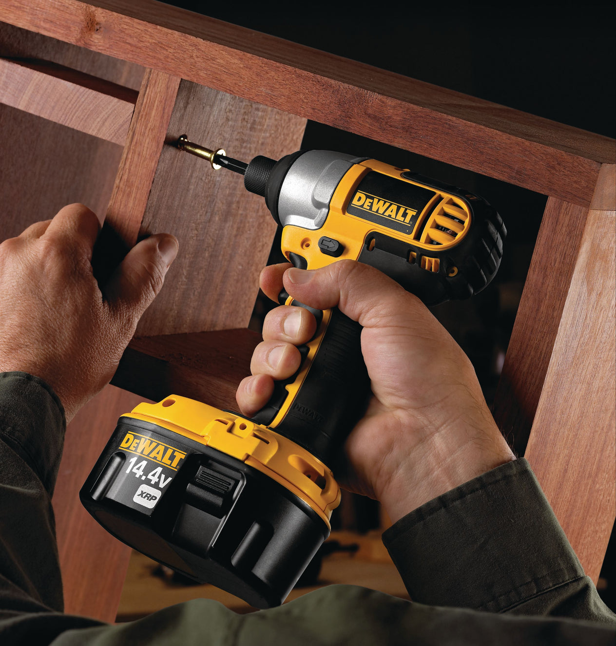 DV_ZoomOriginal_I_ZZ7949A15_AP8.jpg